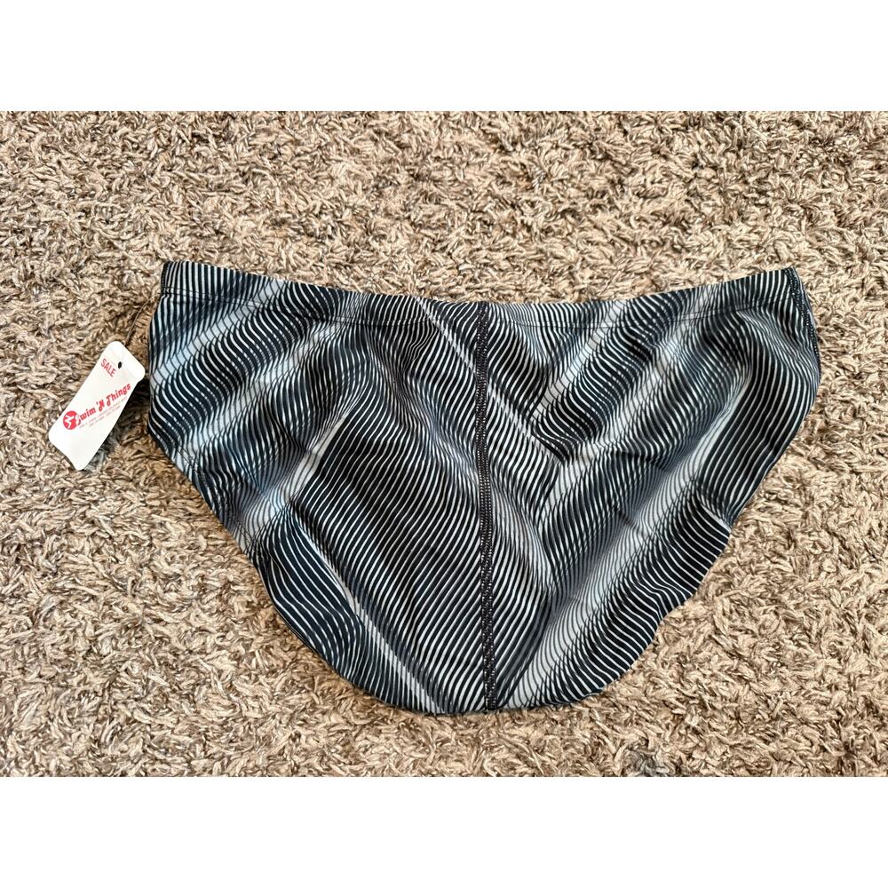 NWT Nike Performance Fly Swim Brief Men's Size 36 Drawstring Line Vacation Beach - Picture 3 of 7